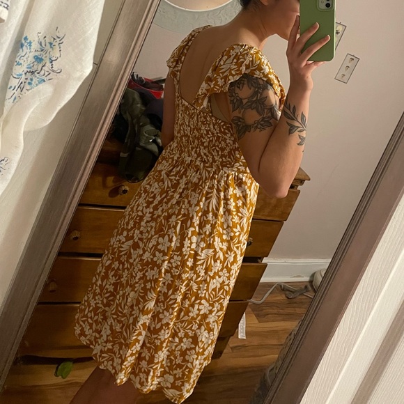 Floral sundress - Picture 3 of 10